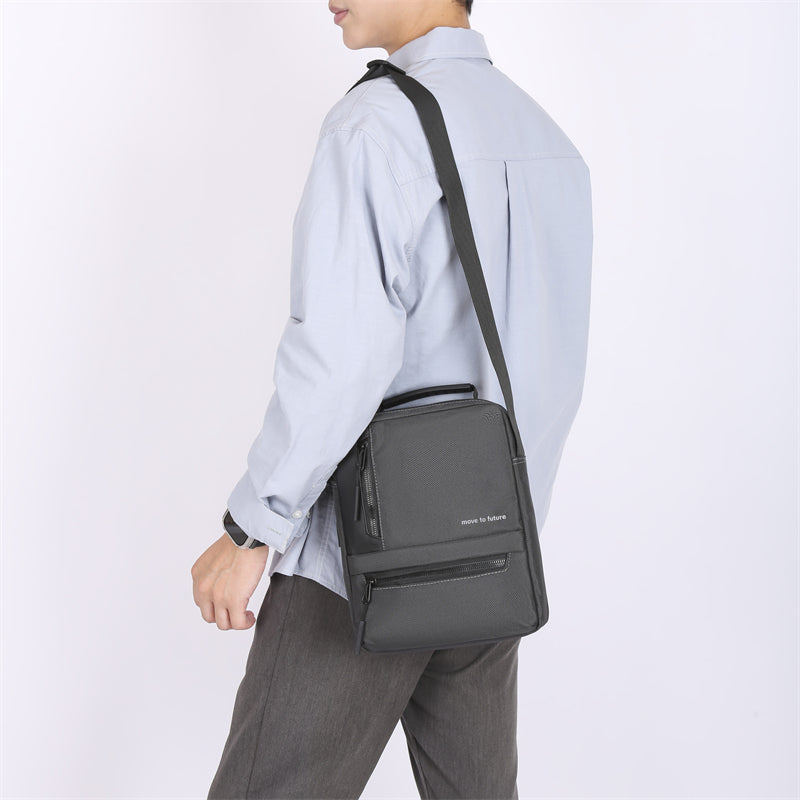 Men's Crossbody MCB24C75