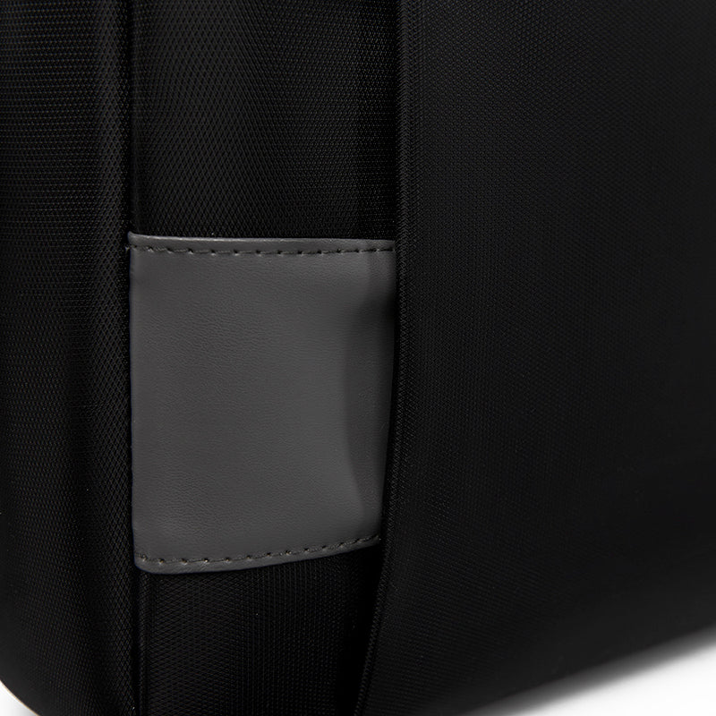 Laptop Bag LB241C09 - Vacuum Compression backpacks, Gun Bags, Tactical Bags MOQ From 24pcs | BaystorySupply