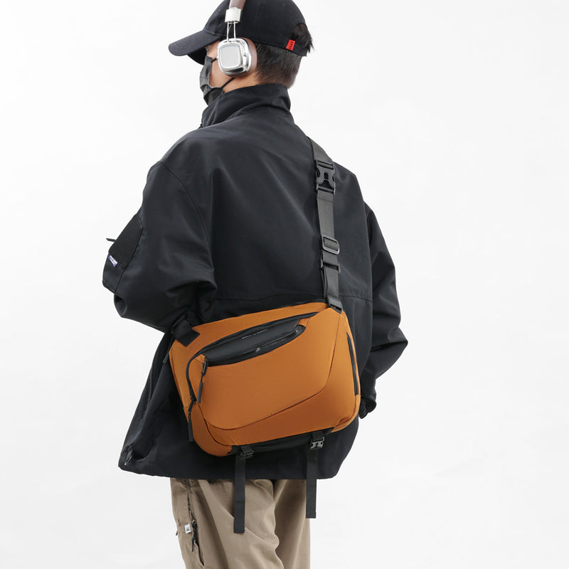 Men's Crossbody MCB24C82